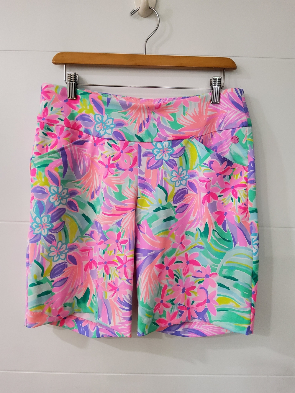 Lilly Pulitzer Luxletic Shorts Size 10